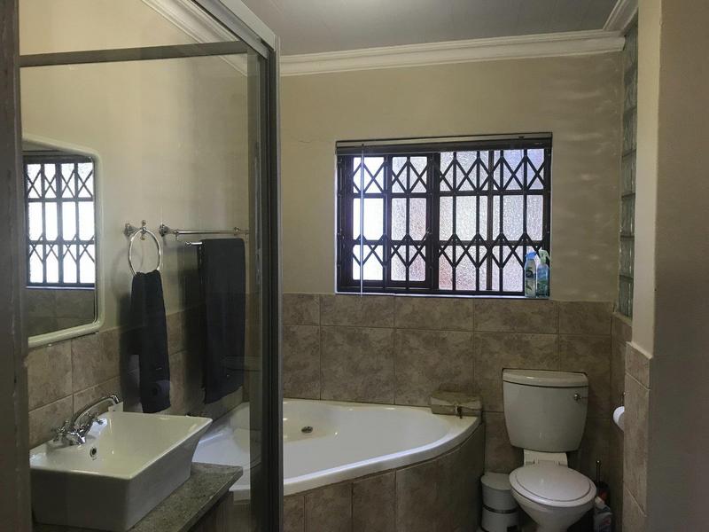 4 Bedroom Property for Sale in Universitas Free State